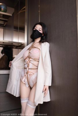 Si cantik seksi Xiong Xiaonuo diikat tanpa lupa untuk mendedahkan punggungnya Dia melebarkan kakinya yang panjang untuk memikat semua orang (48P).