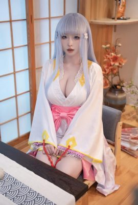 Yuno Shimizu – Kostum asal gadis cantik Mangekyo Yuki-onna